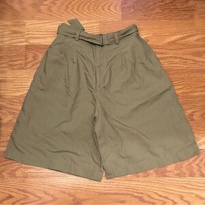 Uniqlo linen rayon short